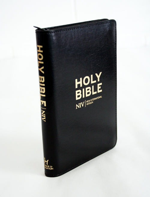 Image of NIV Pocket Bible, Black, Bonded Leather, Zip, Gilt Edged Pages, Ribbon Marker, Notes and Bookmarks other